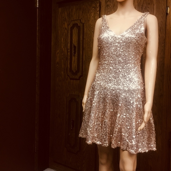 guess rose dress